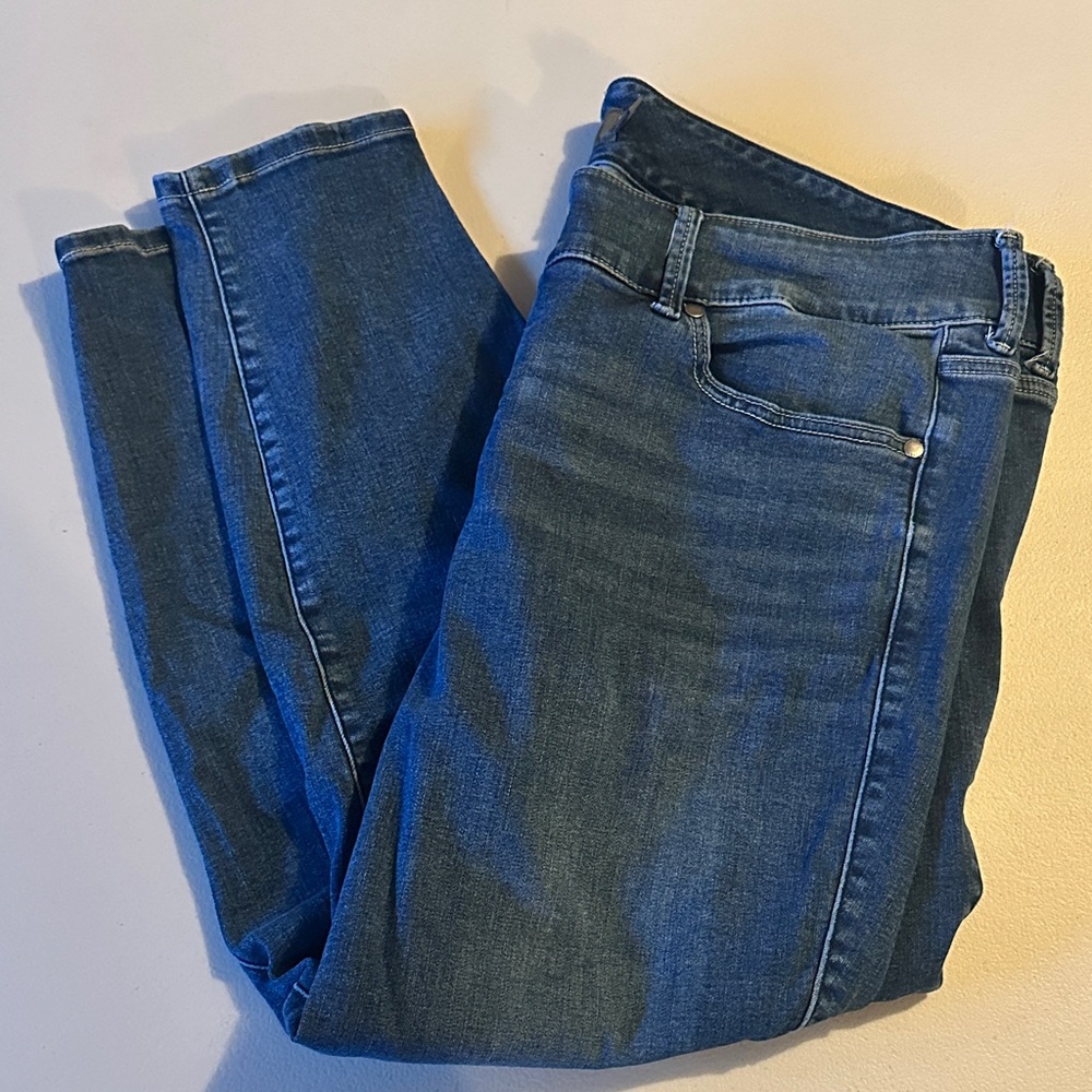 Torrid High Rise Blue Jeans - Picture 4 of 4